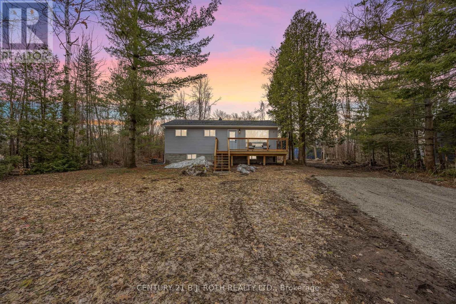 185 Silver Birch Crescent, Tay, Ontario  L0K 1R0 - Photo 4 - S12086989