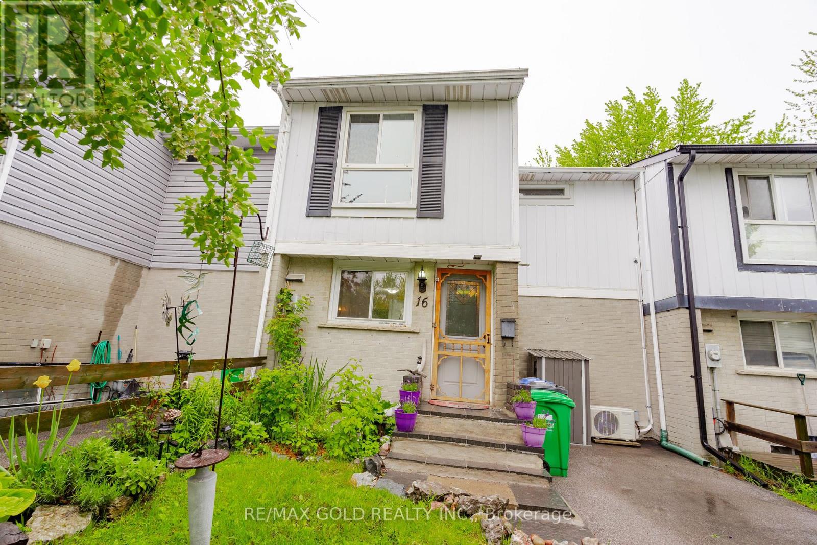 Property at 16 GATSBY SQUARE image 5