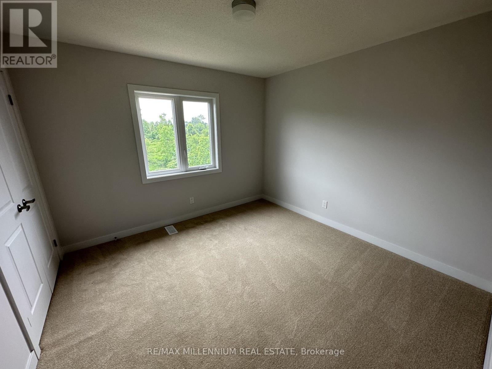 28 Trailside Drive, Haldimand, Ontario  N0A 1S0 - Photo 12 - X12174700