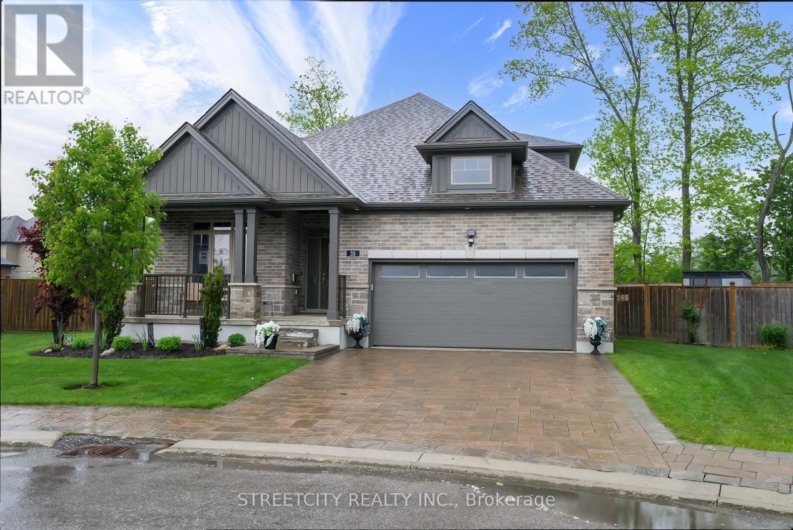 35 - 1061 Eagletrace Drive, London North, Ontario  N6G 0T3 - Photo 2 - X12181627