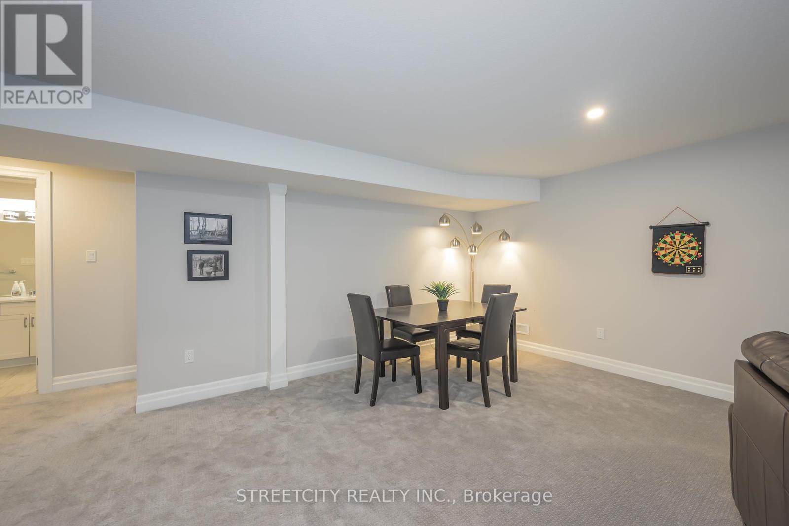 35 - 1061 Eagletrace Drive, London North (North S), Ontario  N6G 0T3 - Photo 44 - X12181627