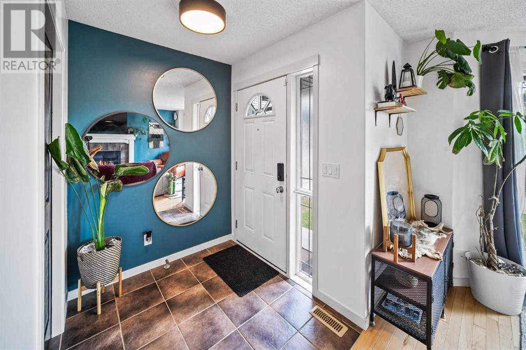 246 Cranberry Place Se, Calgary, Alberta  T3M 0G7 - Photo 7 - A2225724