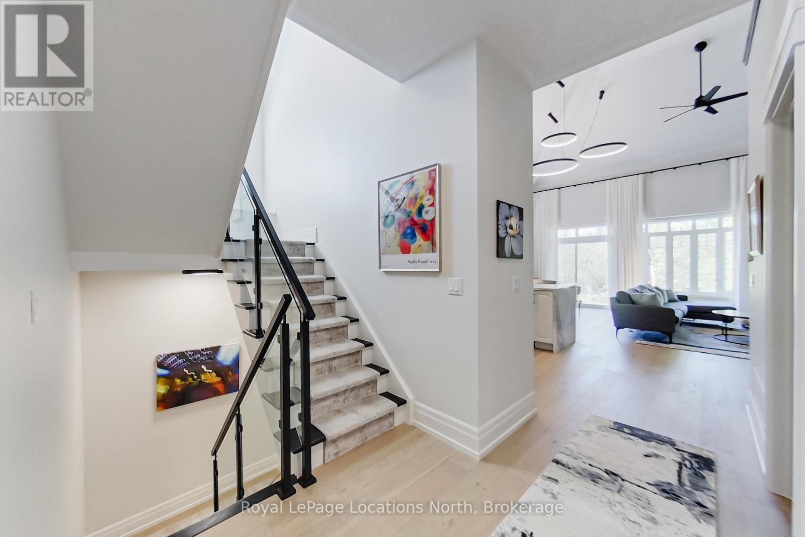 128 Rankin's Crescent, Blue Mountains, Ontario  N0H 2P0 - Photo 6 - X12181189
