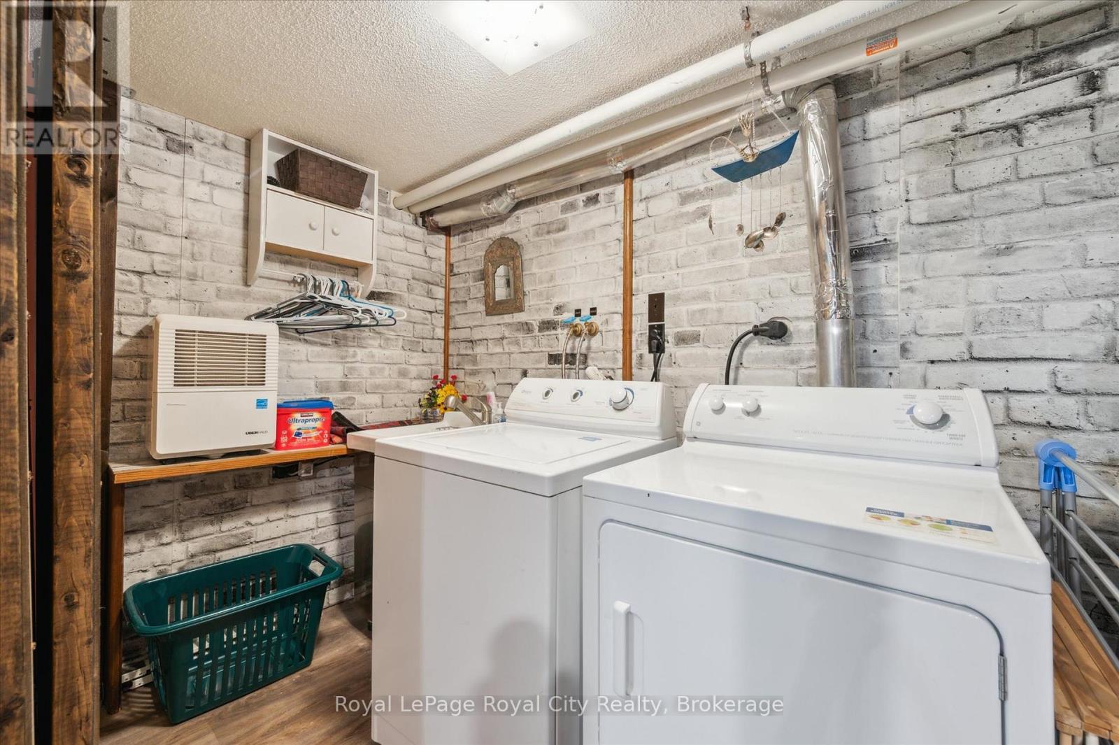 21 Marilyn Drive, Guelph, Ontario  N1H 1G9 - Photo 37 - X12181354