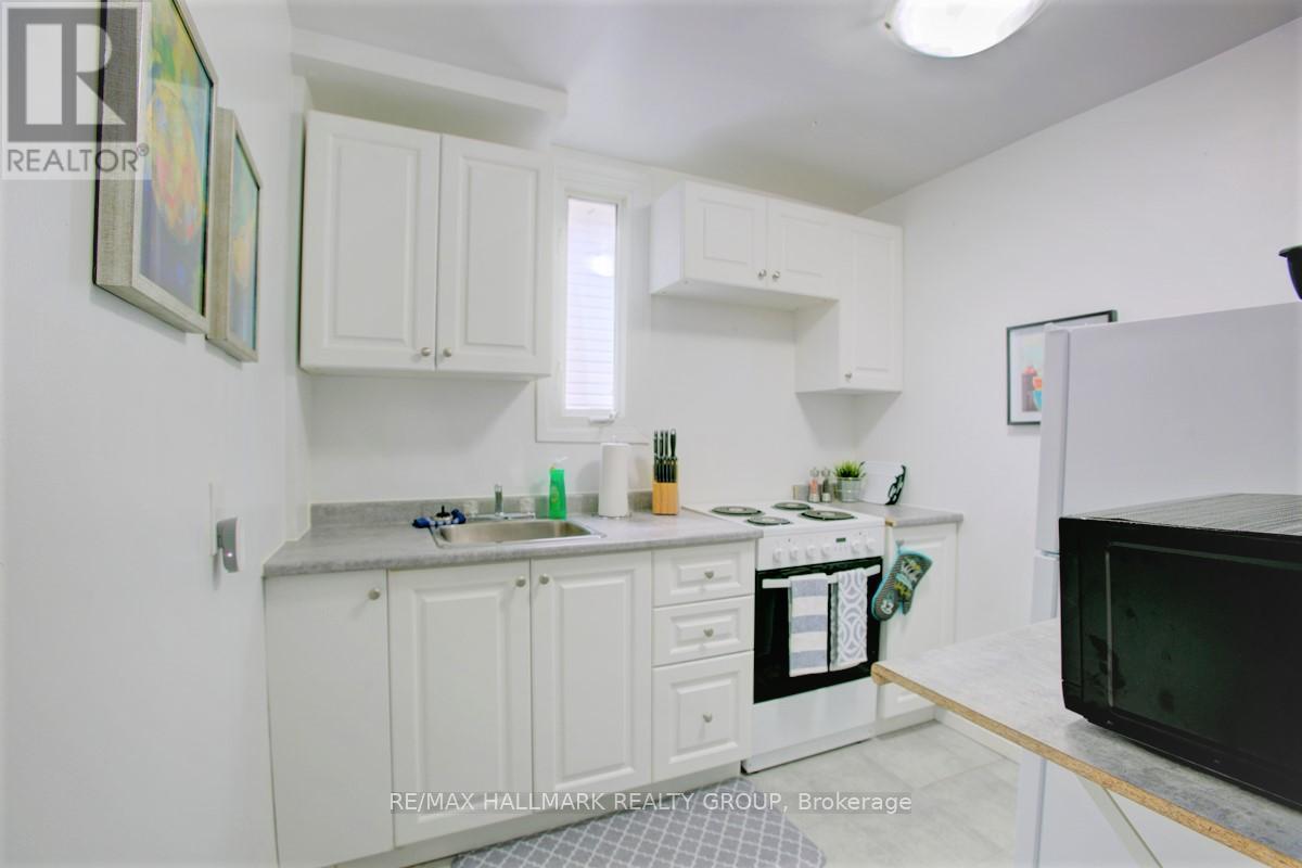 115 Carruthers Avenue, Ottawa, Ontario  K1Y 1N4 - Photo 37 - X12181539