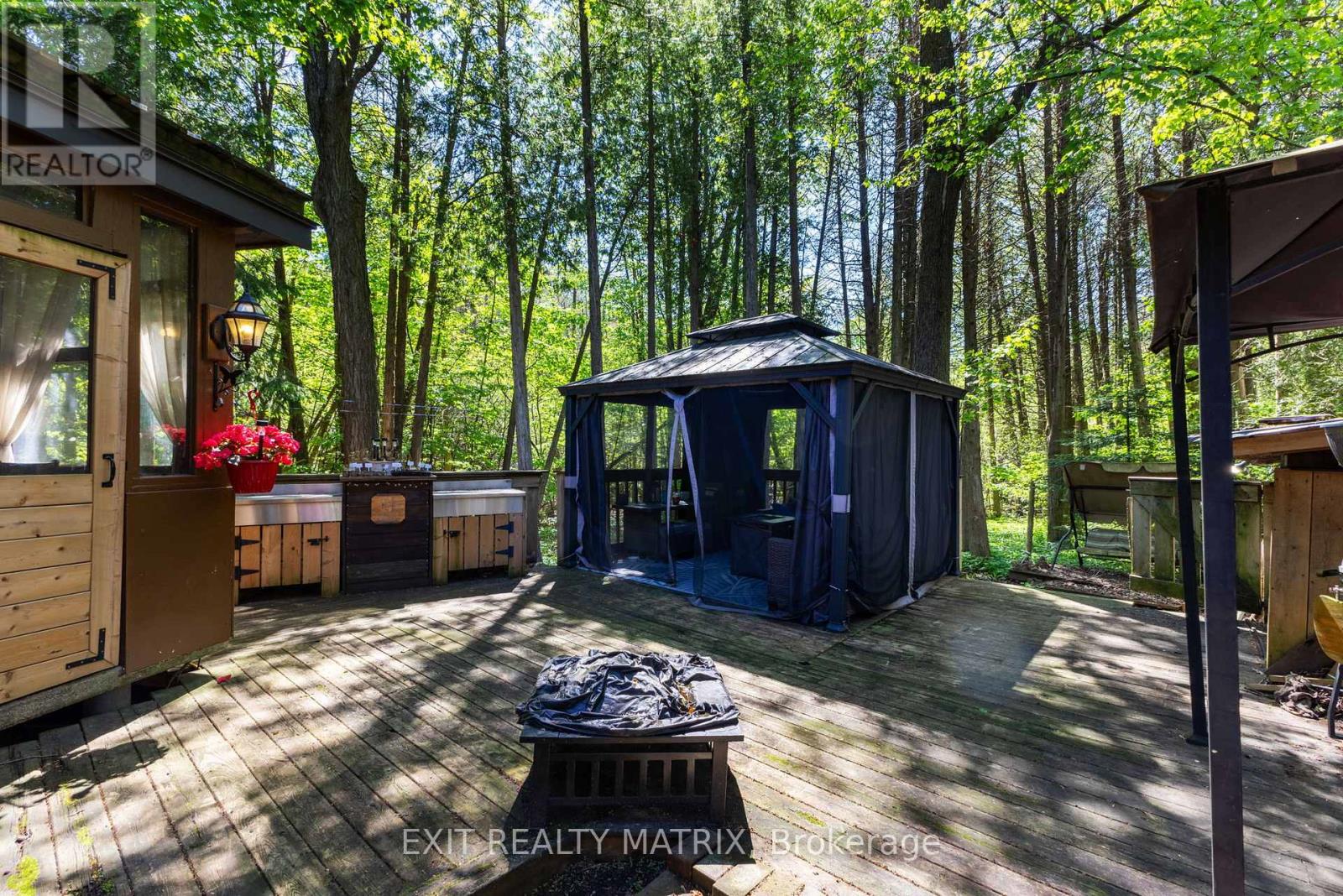 Property at 7962 PARKWAY ROAD image 3