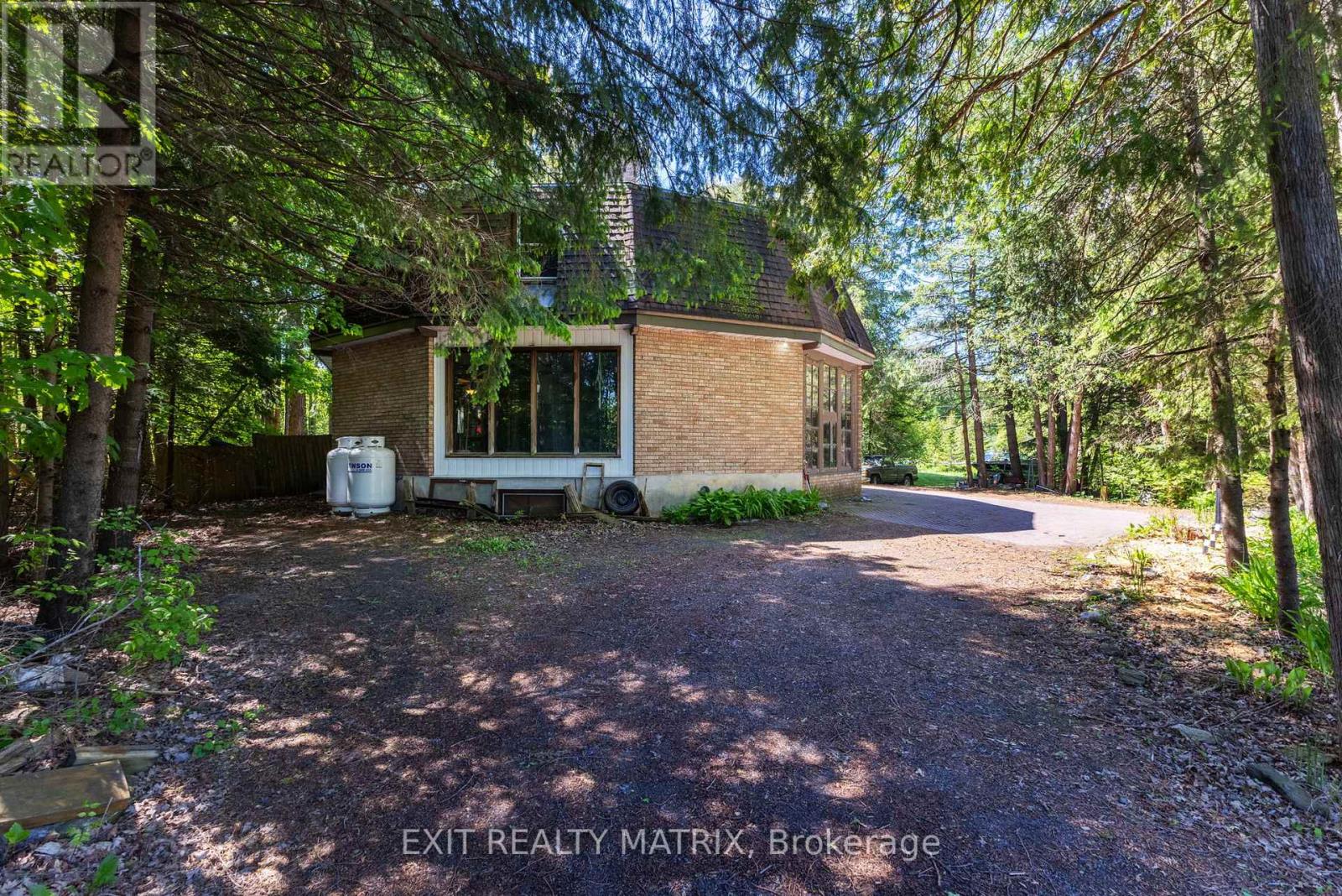 Property at 7962 PARKWAY ROAD image 4