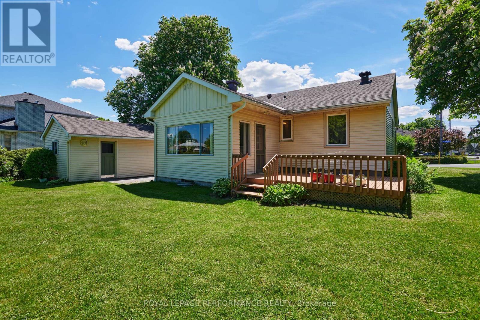1156 Normandy Crescent, Ottawa, Ontario  K2E 5A6 - Photo 24 - X12181664