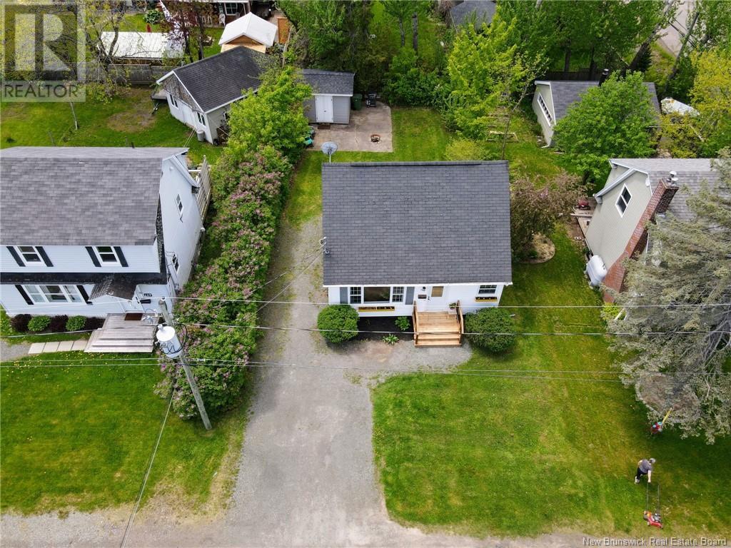 Property at 205 Downey Avenue image 2