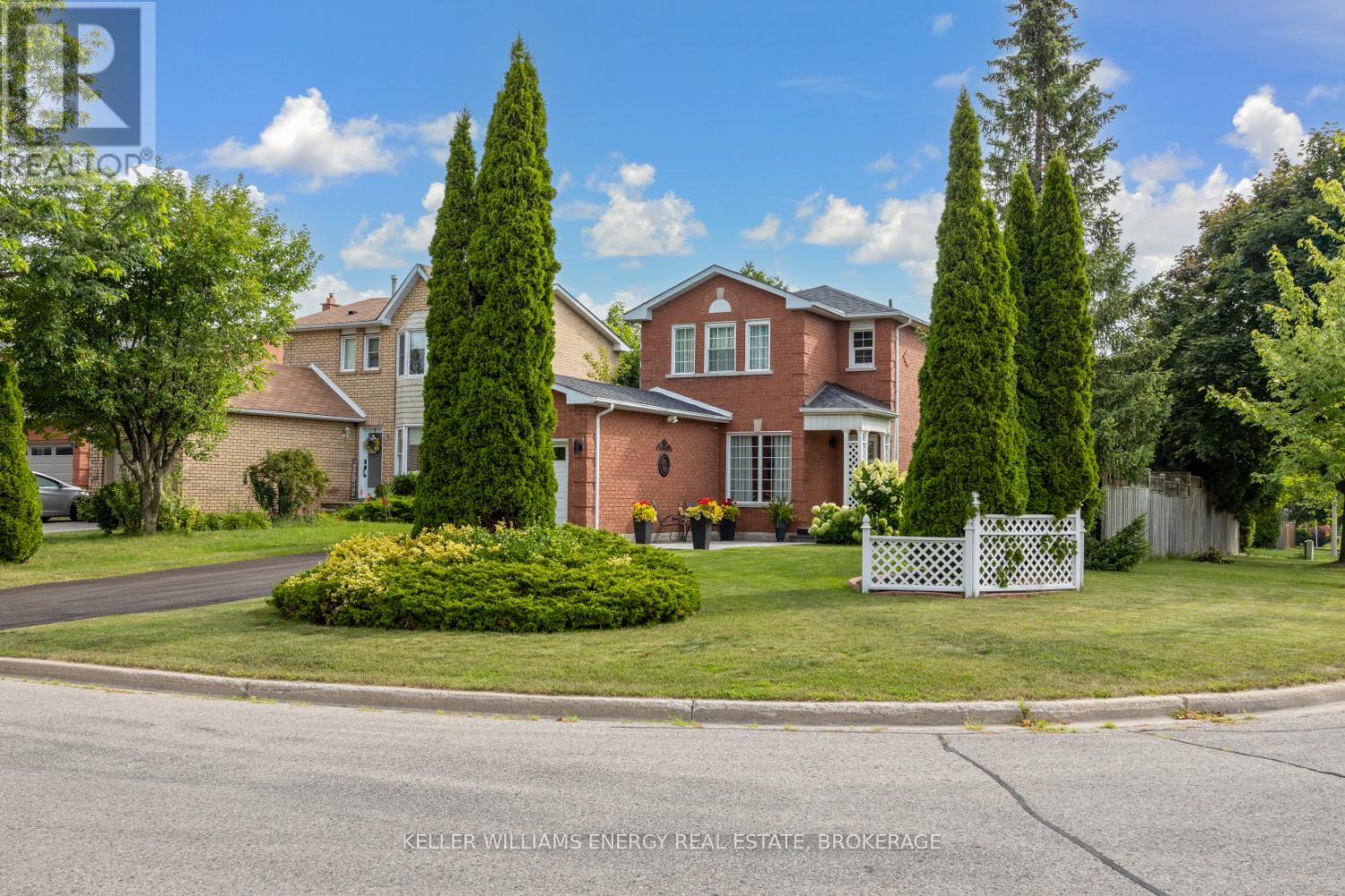 1 ALDCROFT CRESCENT, Clarington, Ontario