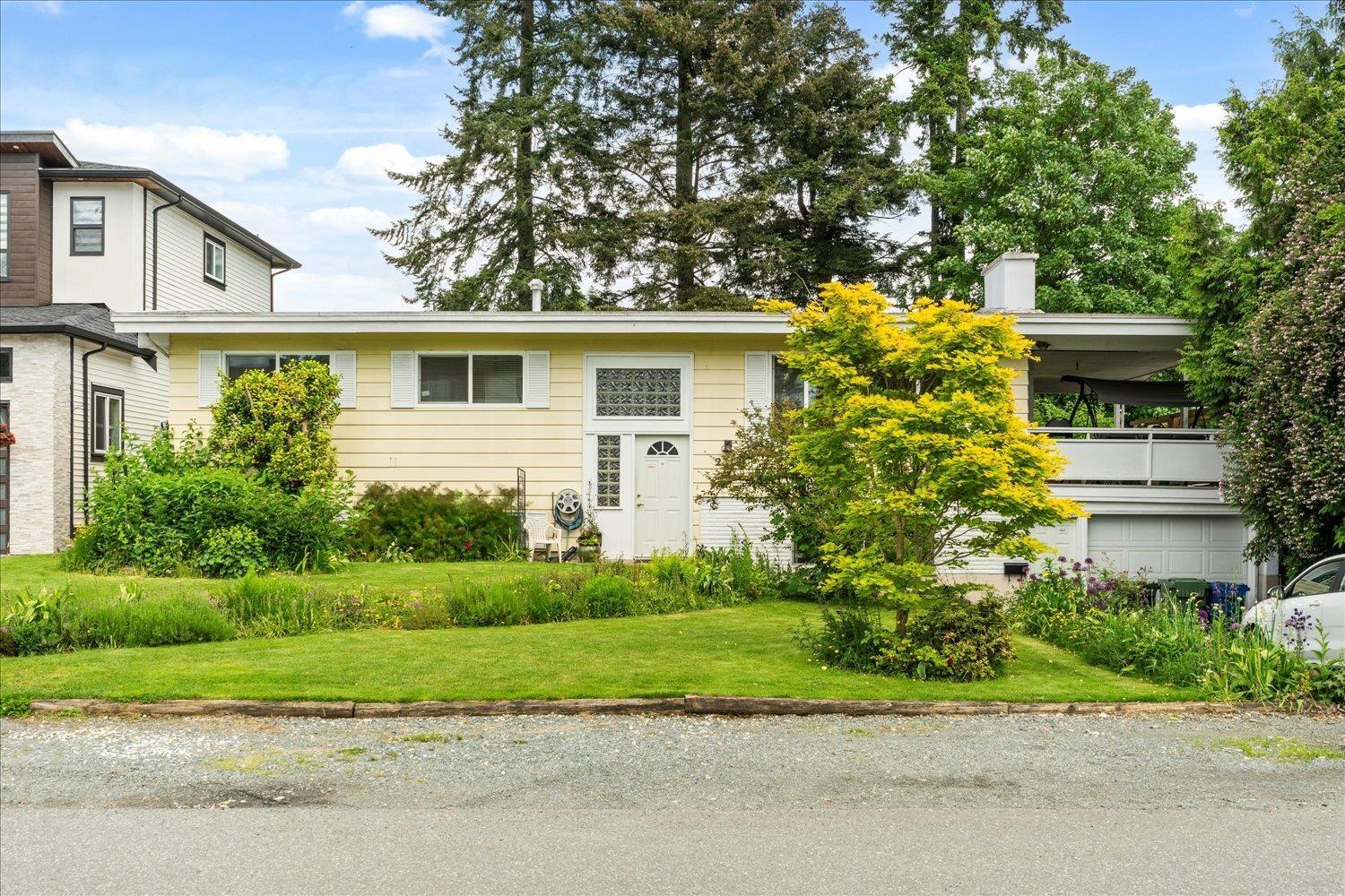 2512 JAMES STREET, Abbotsford, British Columbia