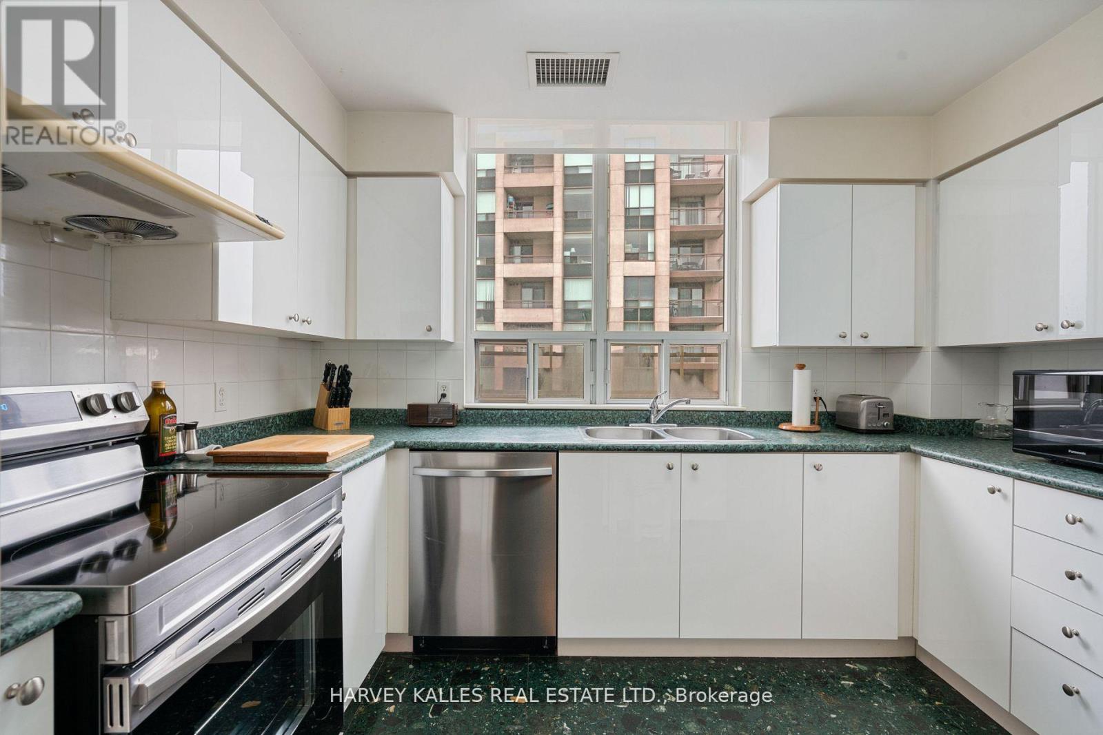 Uph07 - 256 Doris Avenue, Toronto (Willowdale East), Ontario  M2N 6X8 - Photo 6 - C12181372