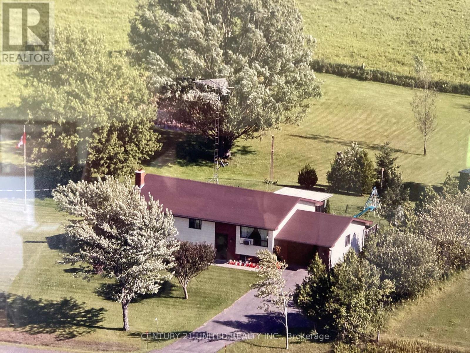 496 Pigeon Lake Road, Kawartha Lakes, Ontario  K9V 4R3 - Photo 8 - X12181657