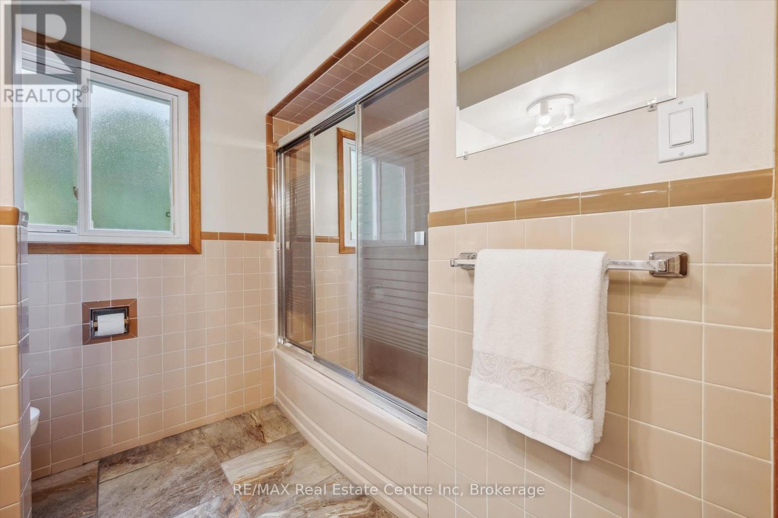 374 Fischer Hallman Road, Kitchener, Ontario  N2M 4Y1 - Photo 16 - X12181584