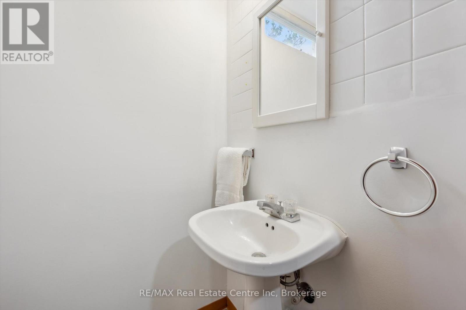 374 Fischer Hallman Road, Kitchener, Ontario  N2M 4Y1 - Photo 19 - X12181584
