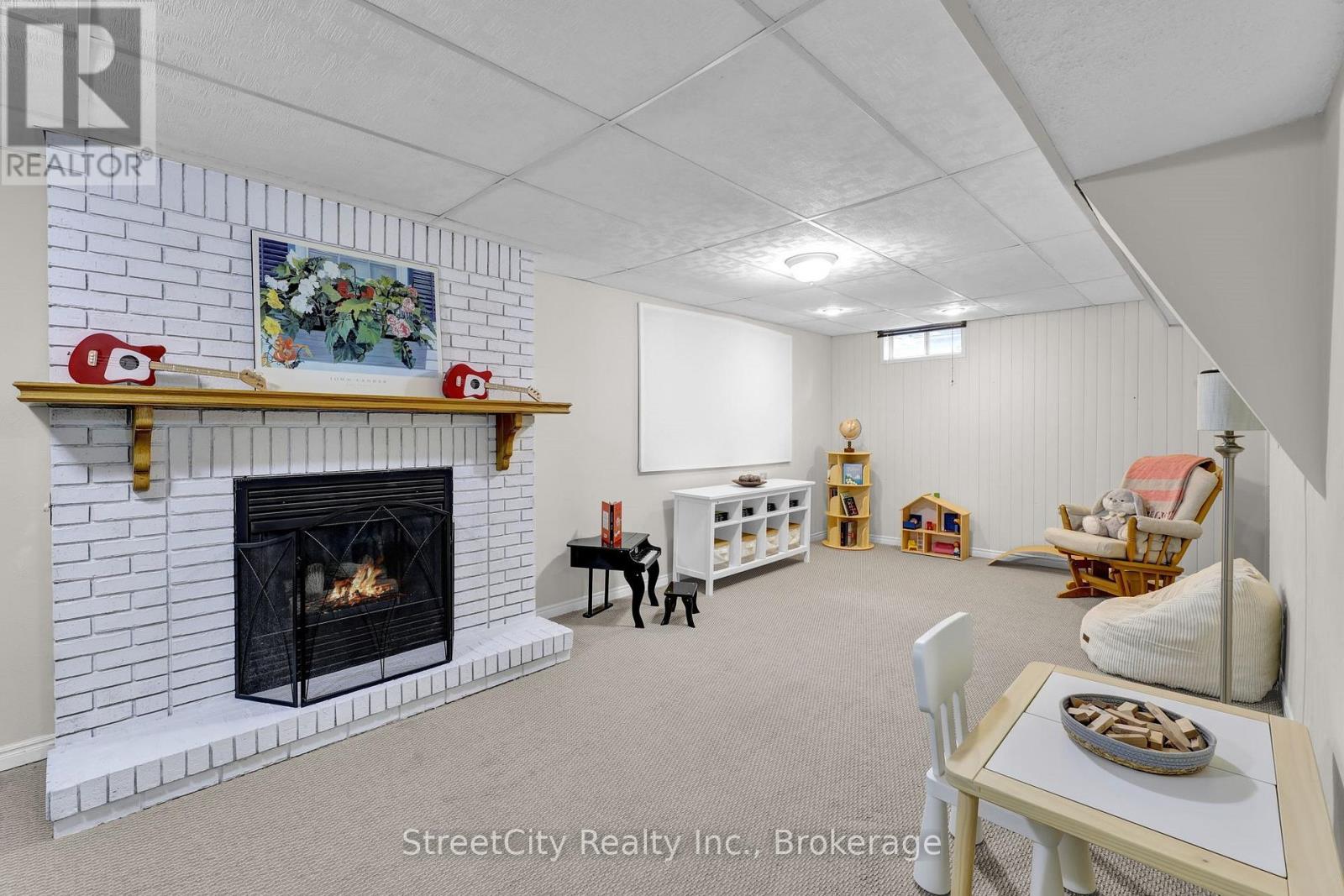 35 Babb Crescent, Stratford, Ontario  N5A 6Z8 - Photo 20 - X12181605