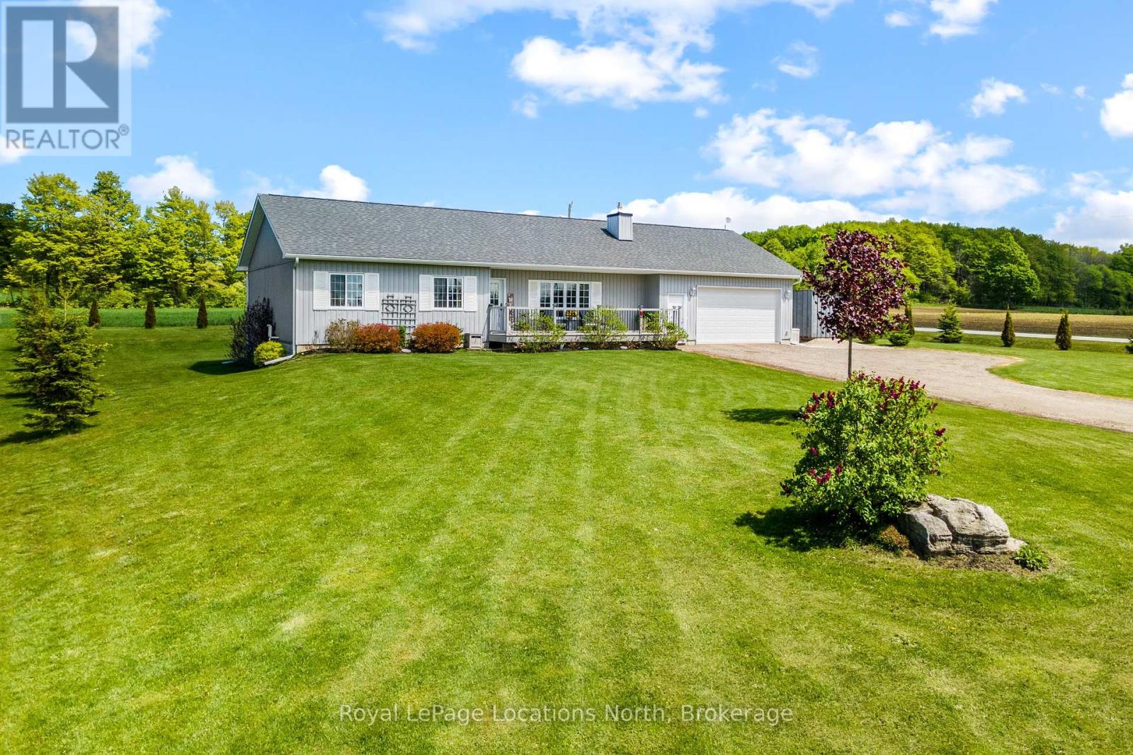 105 Inkerman Street, Grey Highlands, Ontario N0C 1E0 - Photo 2 - X12181643