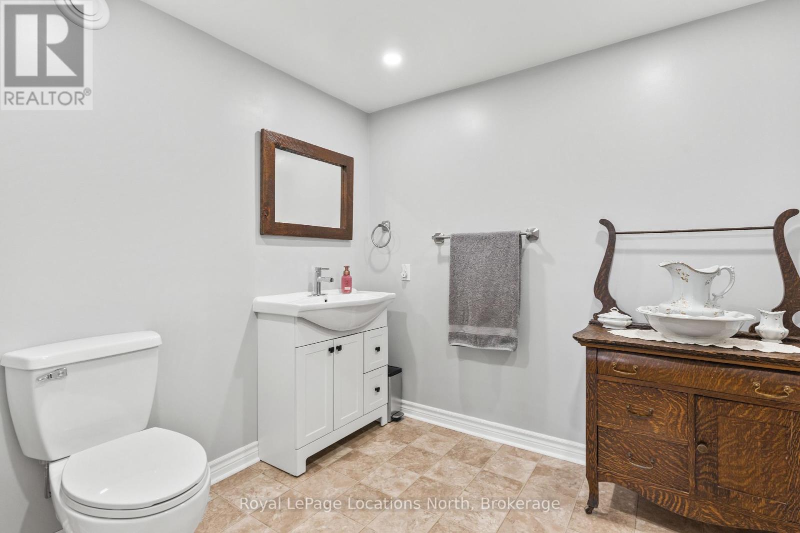 105 Inkerman Street, Grey Highlands, Ontario N0C 1E0 - Photo 27 - X12181643