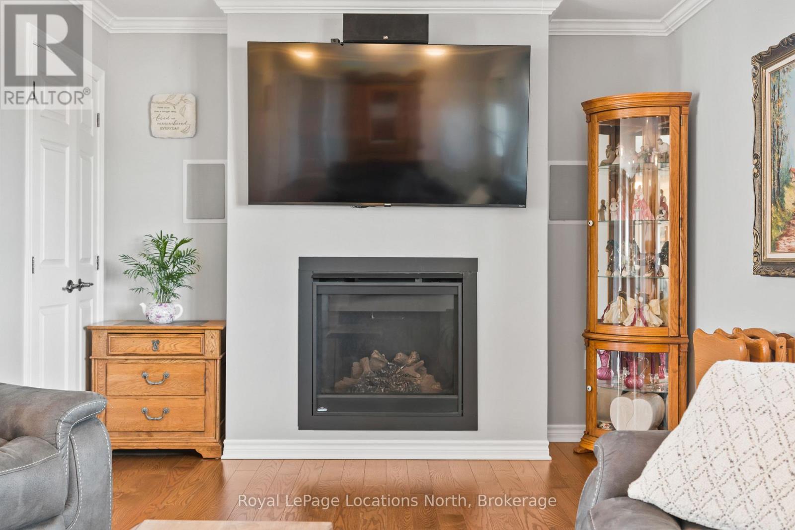 105 Inkerman Street, Grey Highlands, Ontario N0C 1E0 - Photo 8 - X12181643