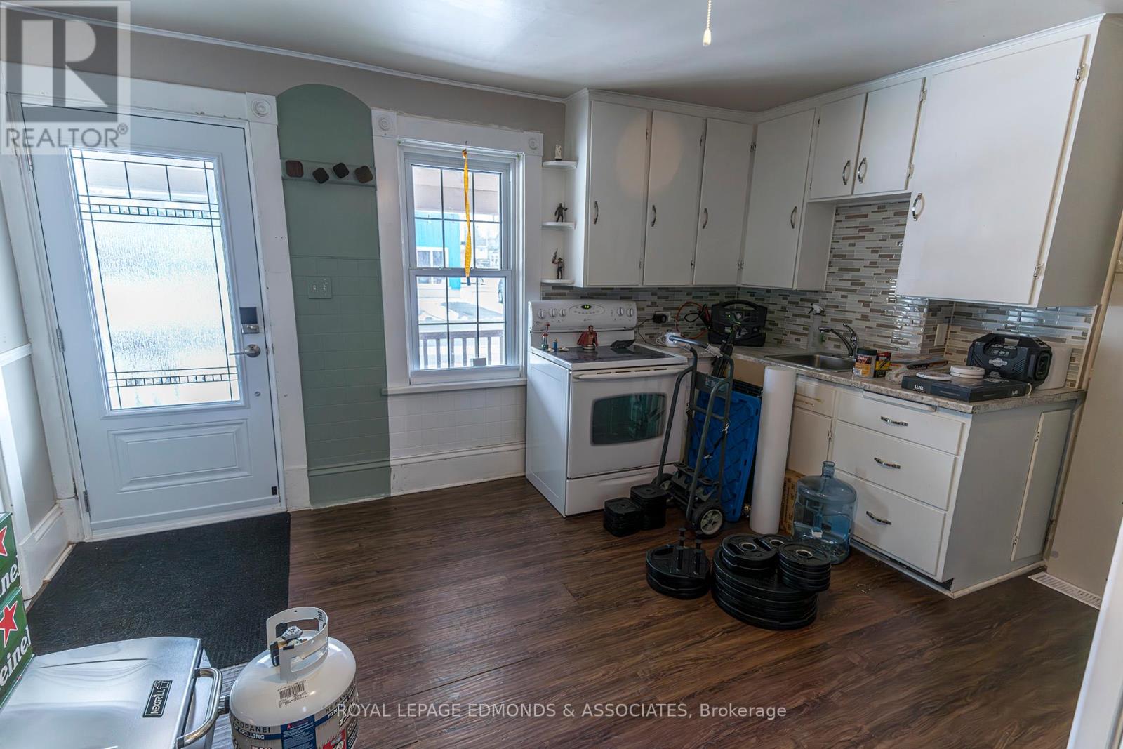 281 Trafalgar Road, Pembroke, Ontario  K8A 5A6 - Photo 40 - X12051459