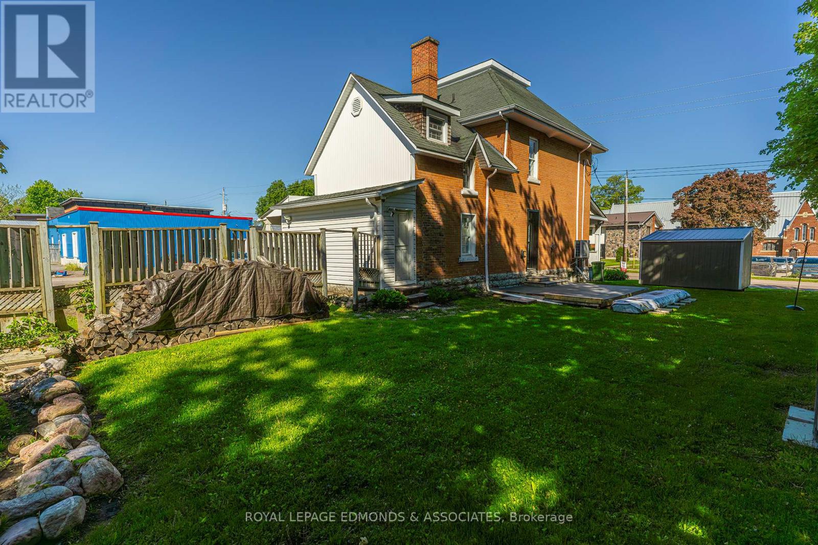 281 Trafalgar Road, Pembroke, Ontario  K8A 5A6 - Photo 4 - X12051459