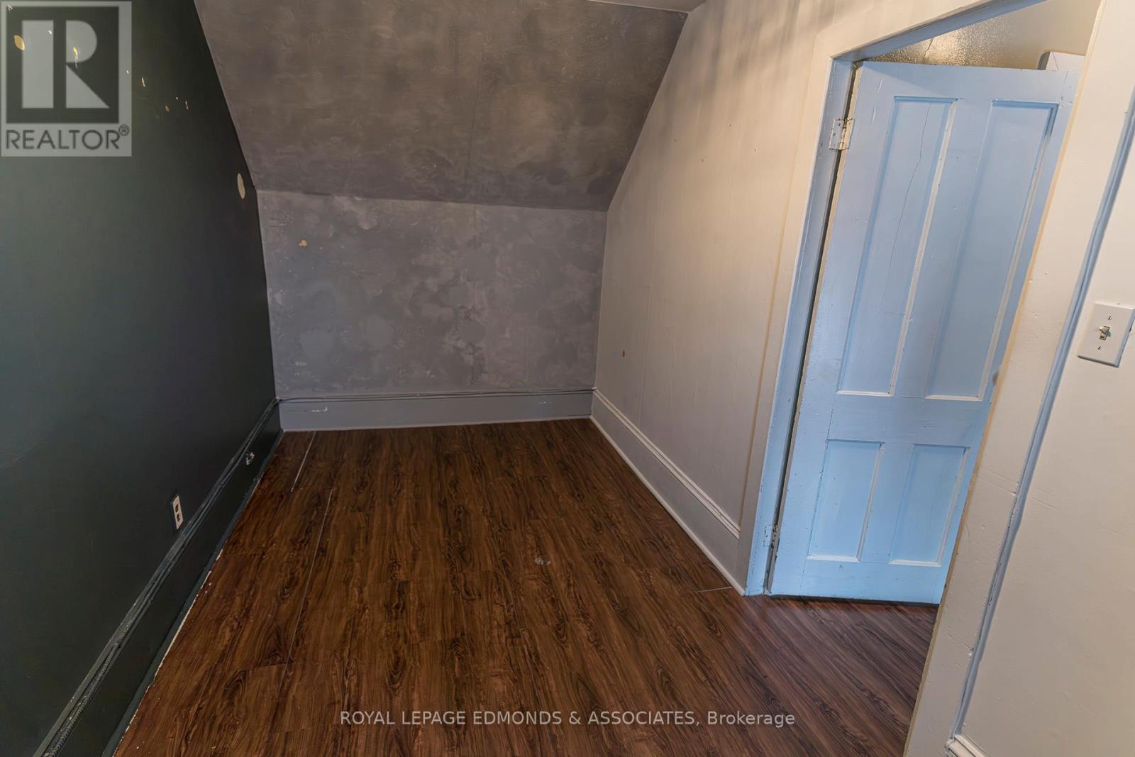 281 Trafalgar Road, Pembroke, Ontario  K8A 5A6 - Photo 45 - X12051459