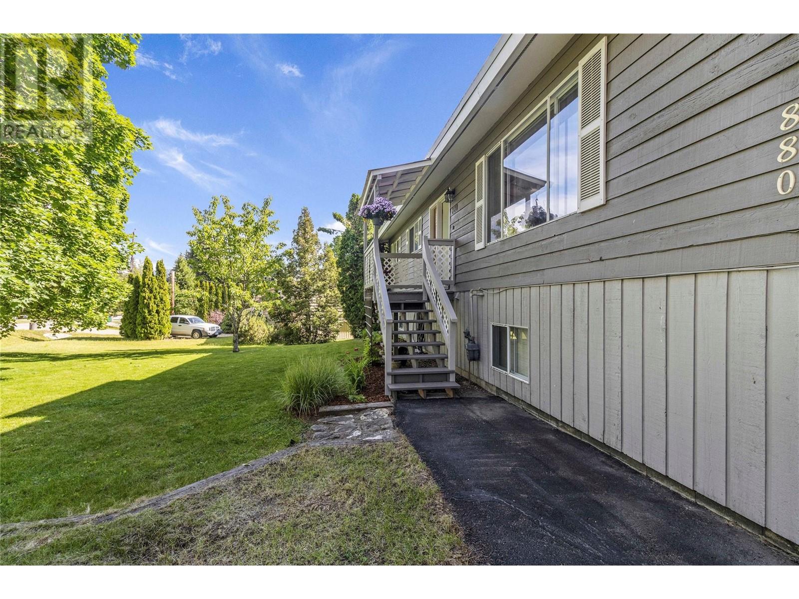 880 28th Street Se, Salmon Arm, British Columbia  V1E 2H3 - Photo 16 - 10331975