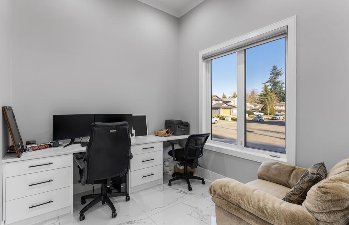 13032 62b Avenue, Surrey, British Columbia  V3X 1R3 - Photo 12 - R3007824