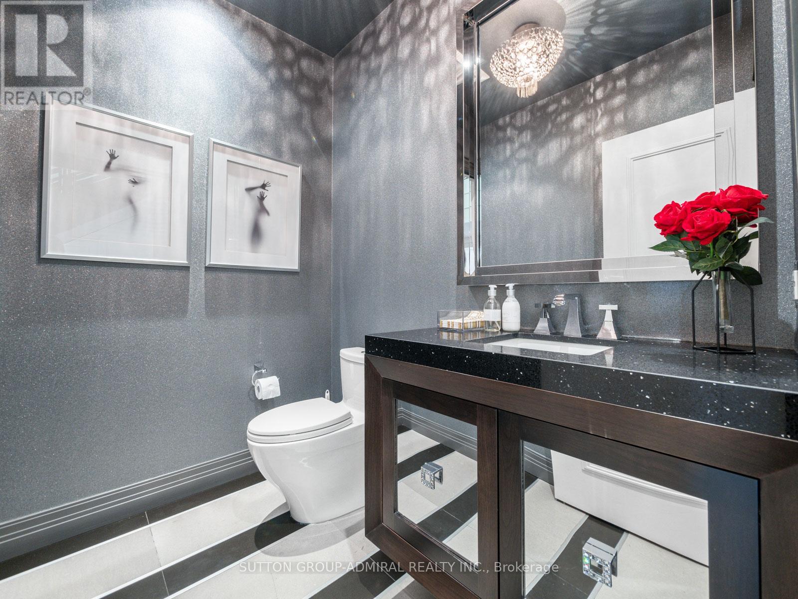 50 Renaissance Court, Vaughan, Ontario  L4J 7W4 - Photo 16 - N12181370