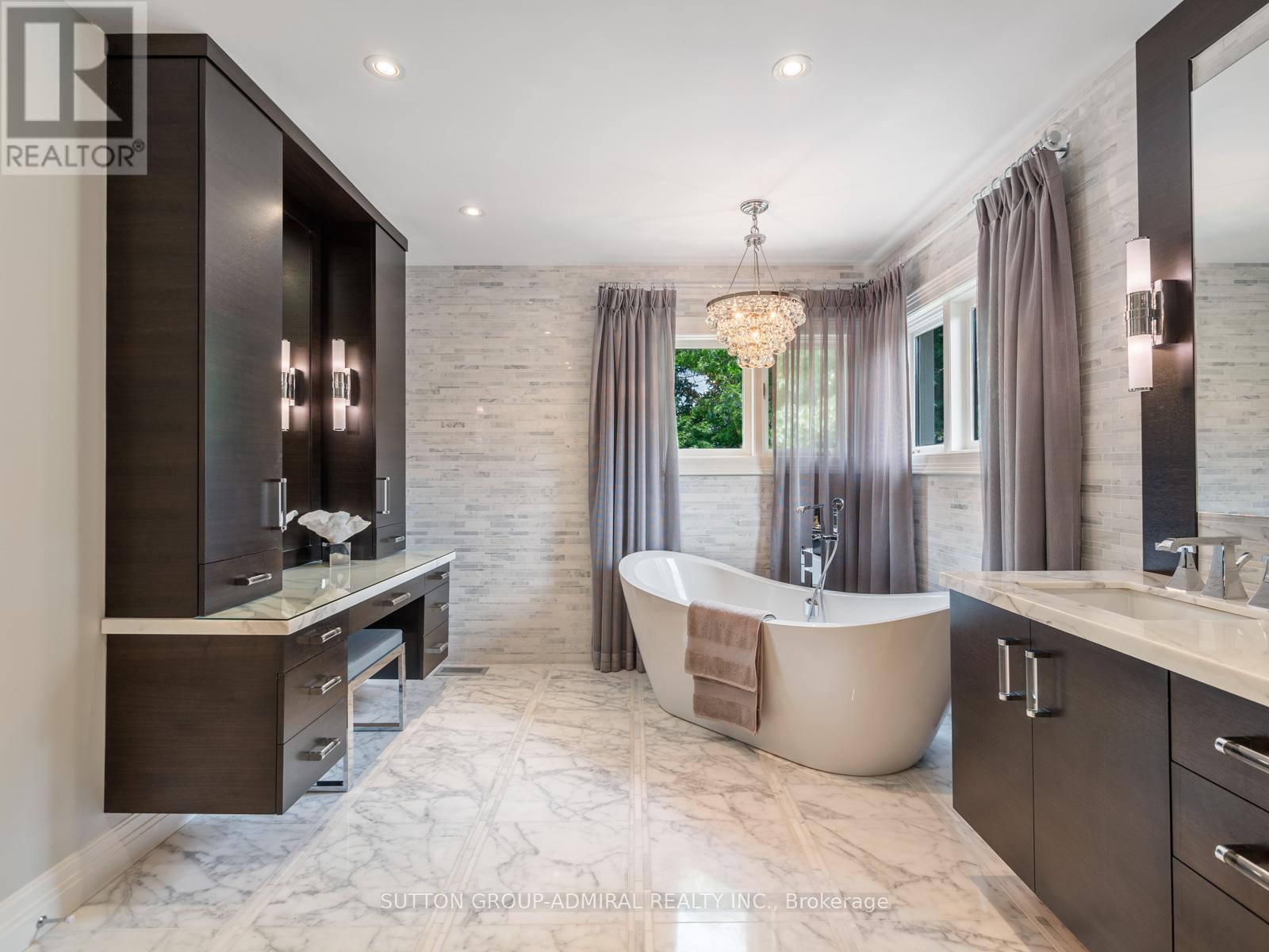 50 Renaissance Court, Vaughan, Ontario  L4J 7W4 - Photo 23 - N12181370