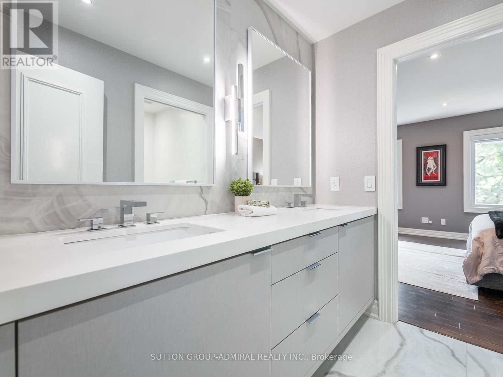 50 Renaissance Court, Vaughan, Ontario  L4J 7W4 - Photo 25 - N12181370