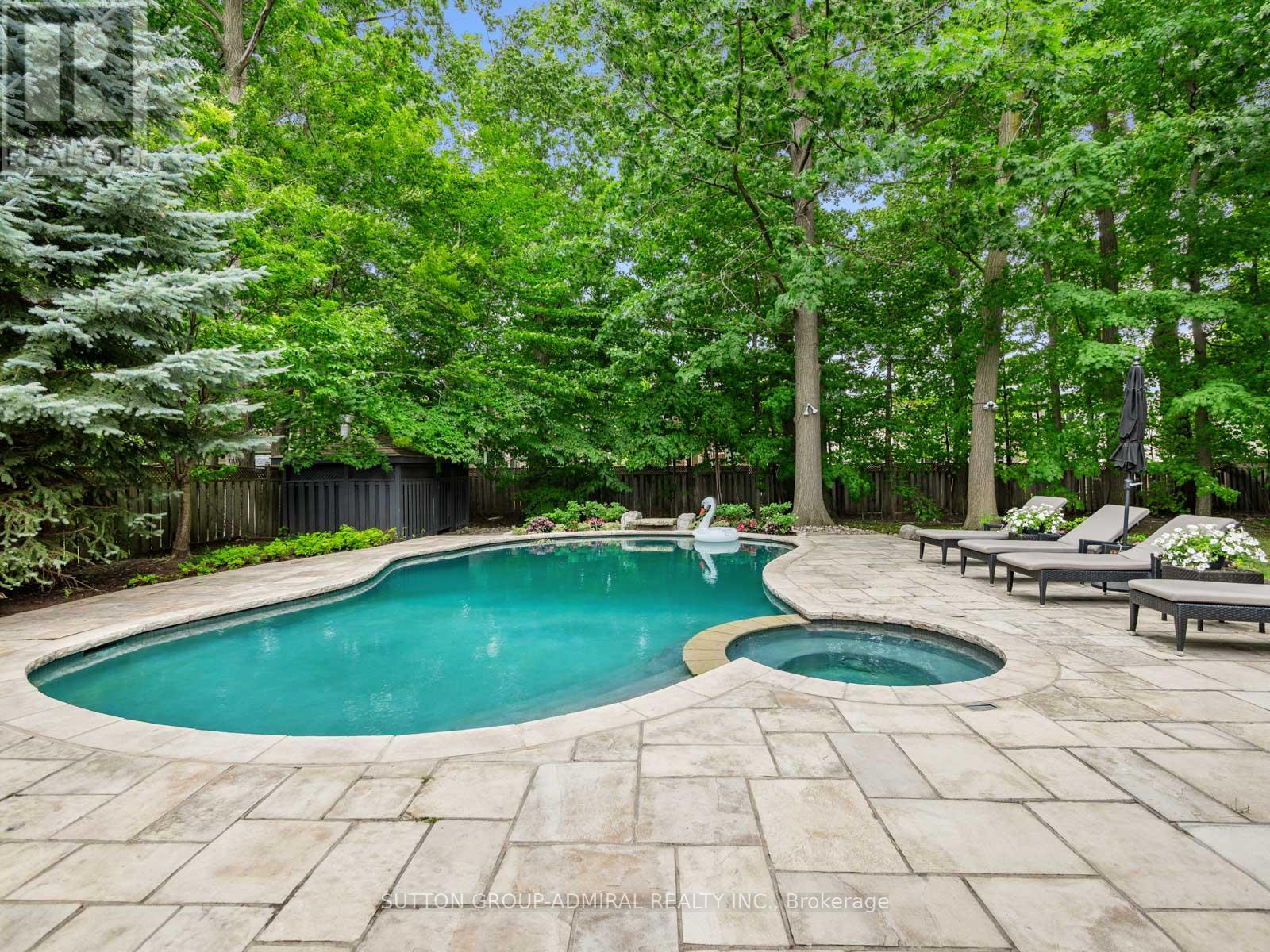 50 Renaissance Court, Vaughan, Ontario  L4J 7W4 - Photo 37 - N12181370