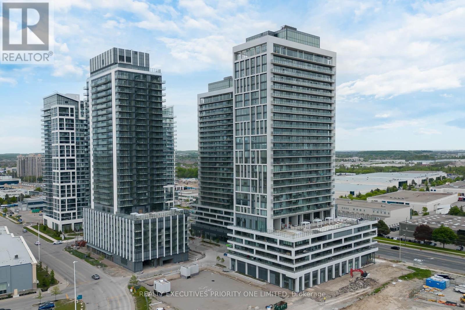 2020 - 8960 JANE STREET, Vaughan, Ontario