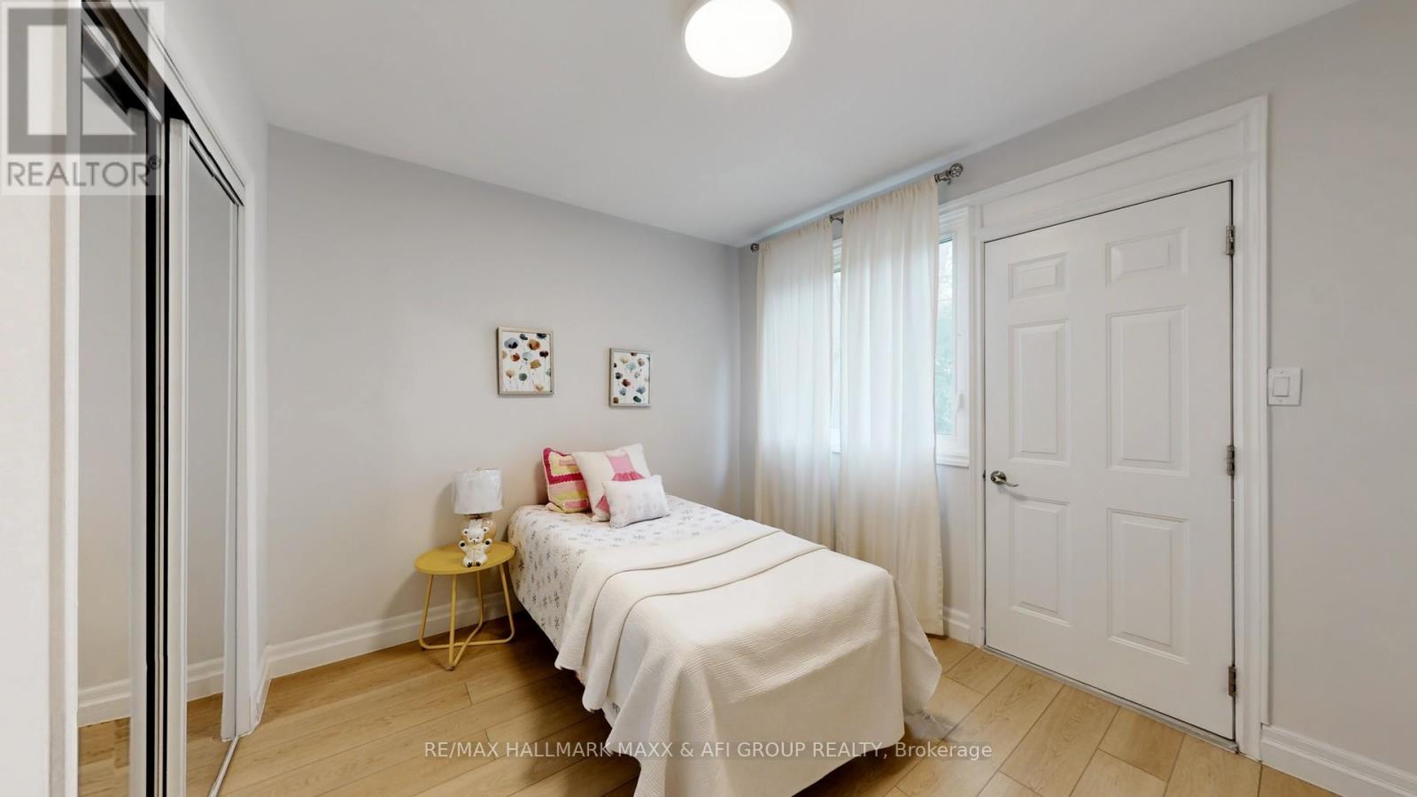 319 Taylor Mills Drive N, Richmond Hill, Ontario  L4C 2T8 - Photo 15 - N12181460