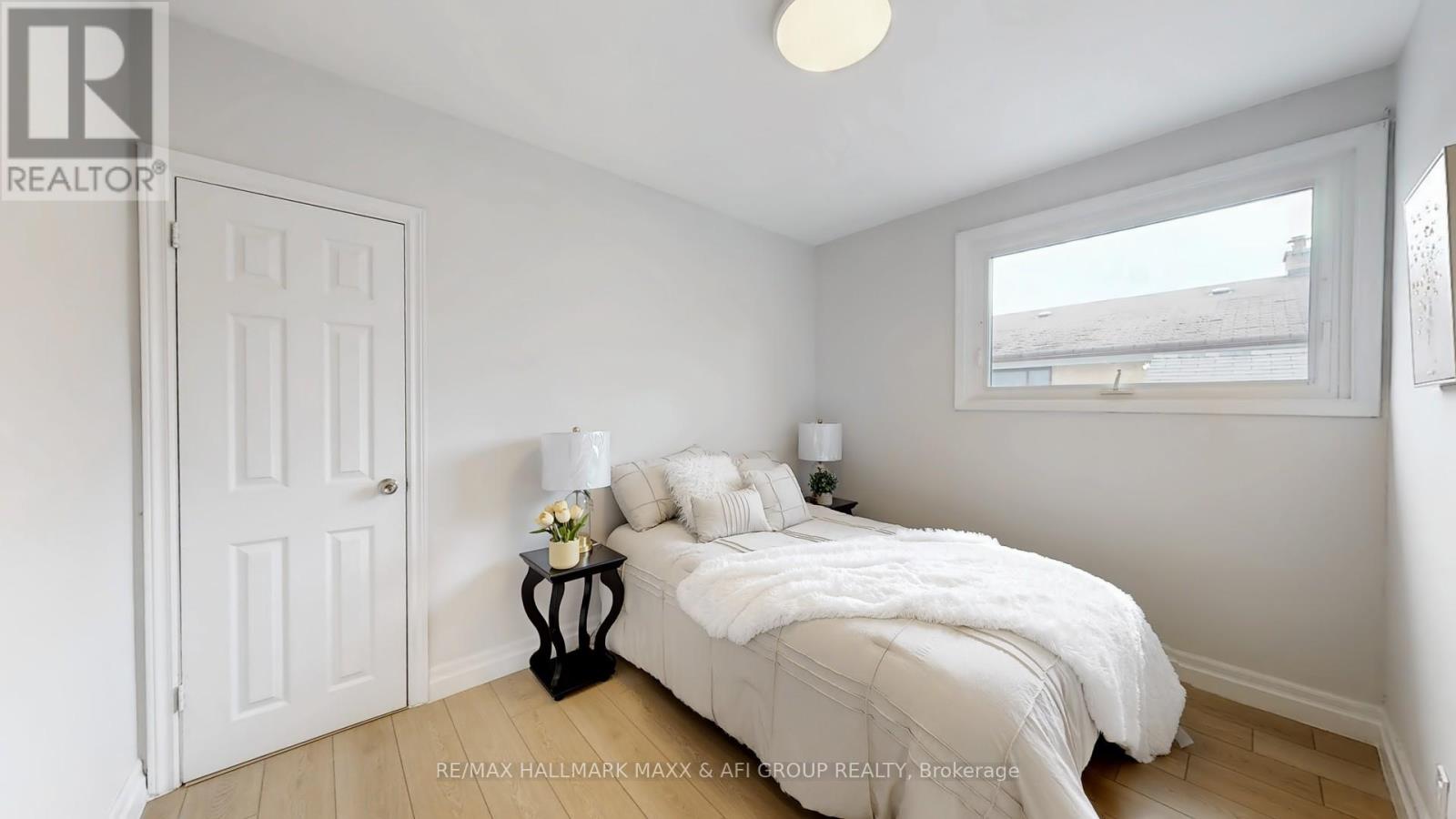 319 Taylor Mills Drive N, Richmond Hill (Crosby), Ontario  L4C 2T8 - Photo 18 - N12181460