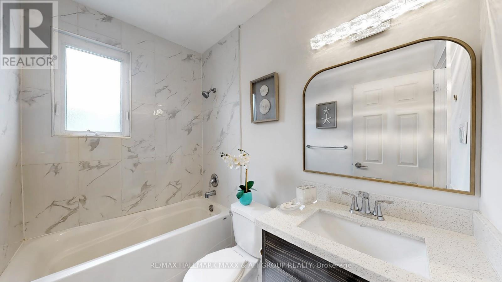 319 Taylor Mills Drive N, Richmond Hill, Ontario  L4C 2T8 - Photo 21 - N12181460