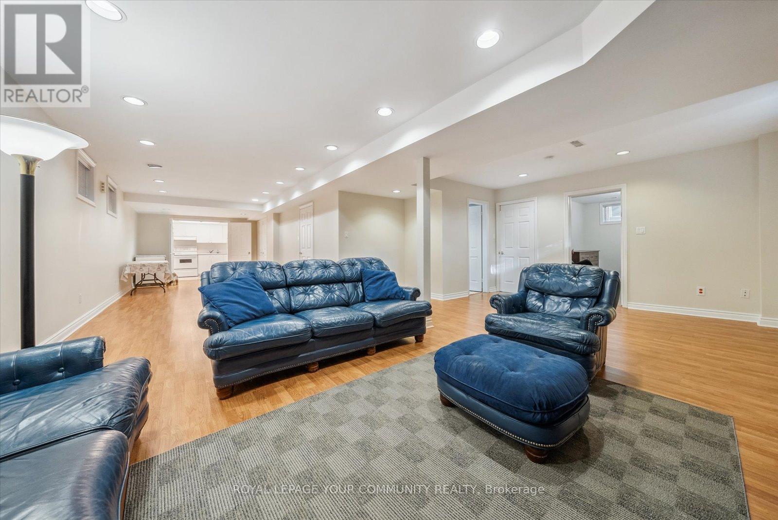 136 Markwood Lane, Vaughan (Crestwood-Springfarm-Yorkhill), Ontario  L4J 7K6 - Photo 31 - N12181463