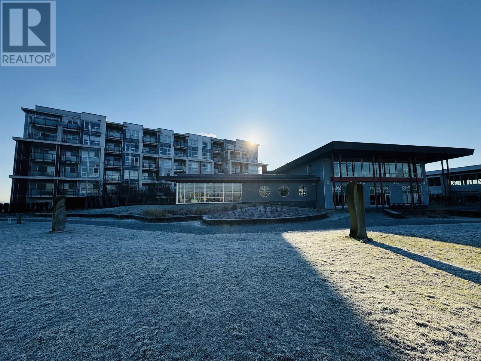 Listing Picture 32 of 40 : 206 10033 RIVER DRIVE, Richmond / 烈治文 - 魯藝地產 Yvonne Lu Group - MLS Medallion Club Member