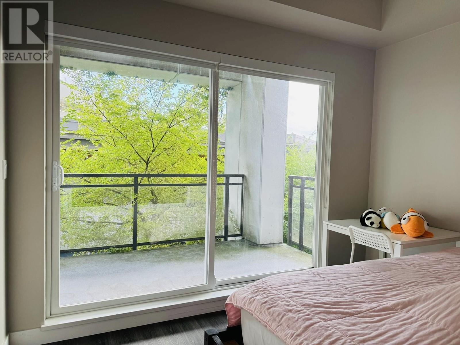 Listing Picture 14 of 40 : 206 10033 RIVER DRIVE, Richmond / 烈治文 - 魯藝地產 Yvonne Lu Group - MLS Medallion Club Member