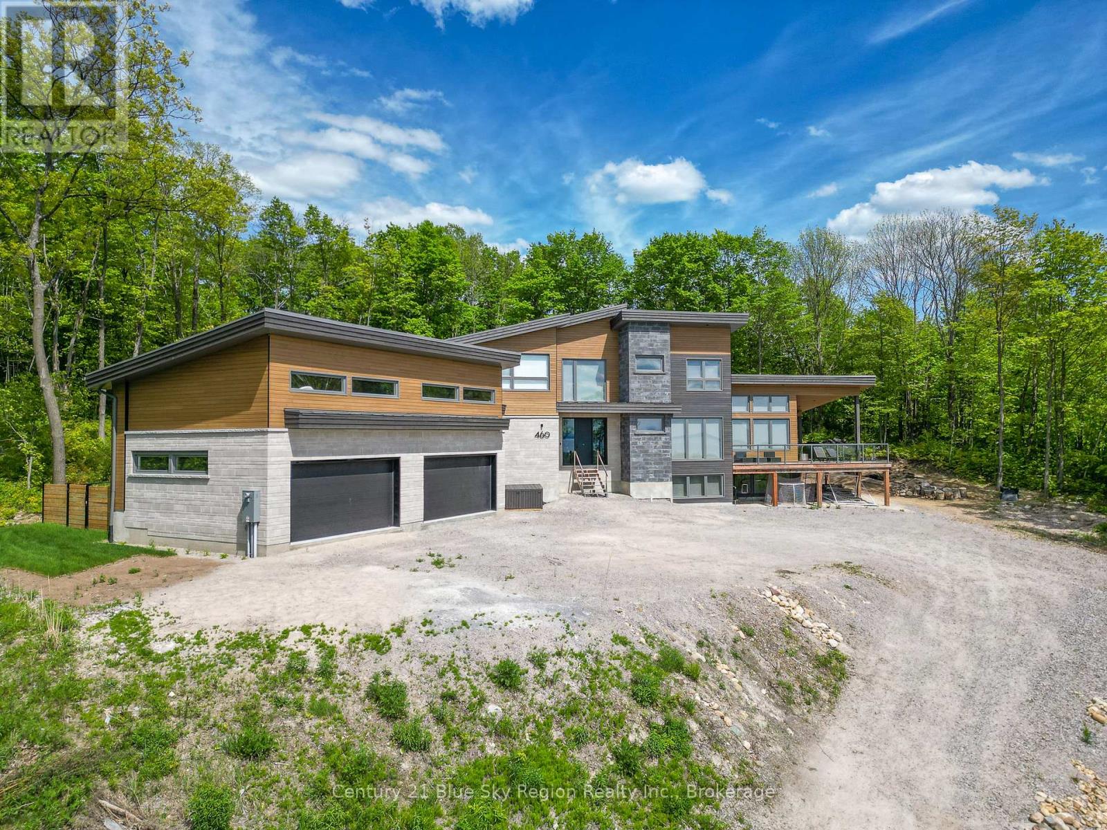 460 Surrey Drive, North Bay, Ontario  P1C 1E5 - Photo 4 - X12181666