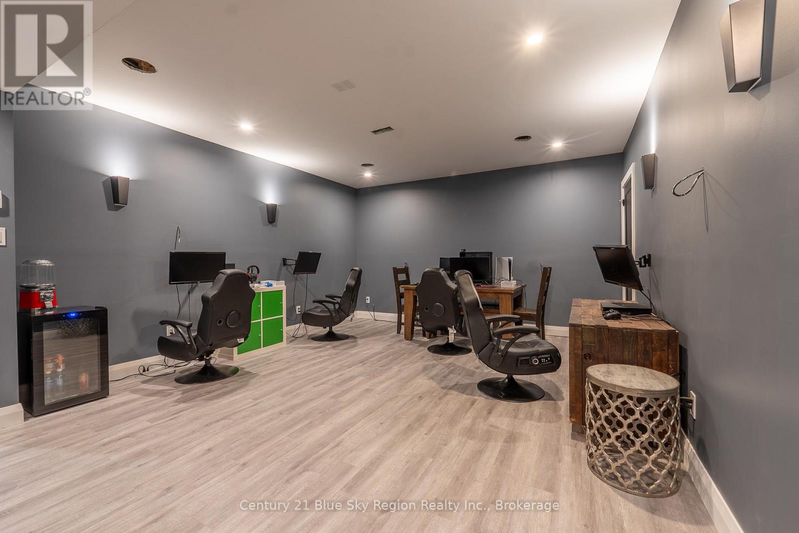 460 Surrey Drive, North Bay, Ontario  P1C 1E5 - Photo 46 - X12181666