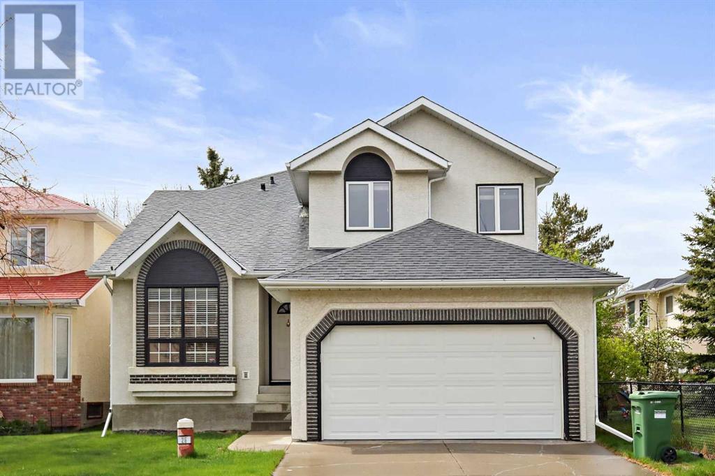 Property at 26 Hamptons Grove NW image 2