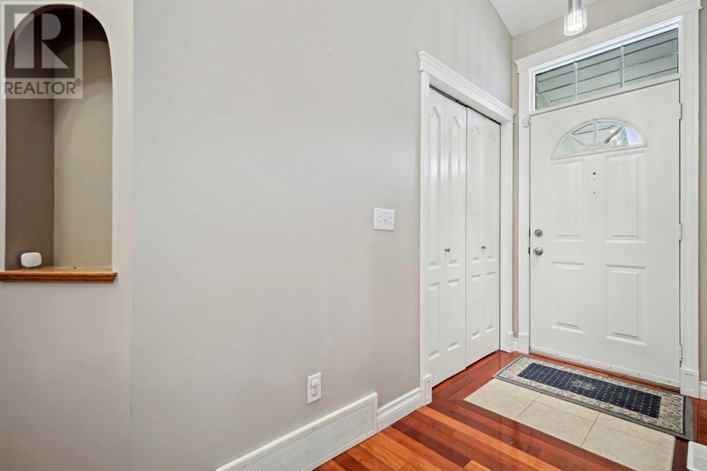 Property at 26 Hamptons Grove NW image 5