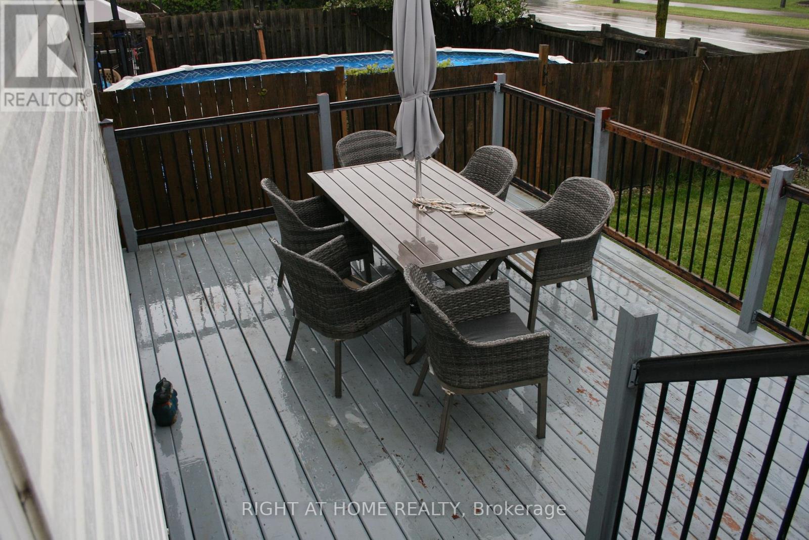 38 Garibaldi Drive, Barrie (Holly), Ontario  L4N 8C3 - Photo 2 - S12181385