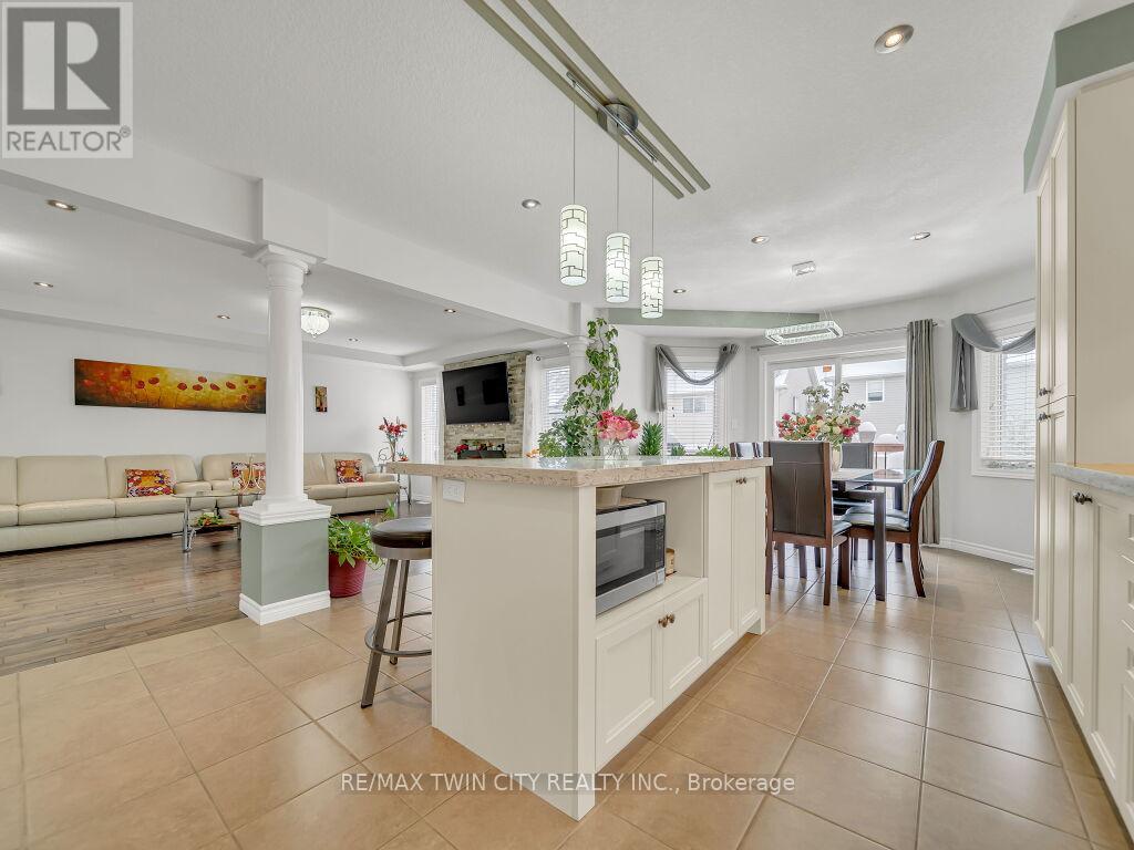 46 Woodbine Avenue, Kitchener, Ontario  N2R 1V1 - Photo 14 - X12107775
