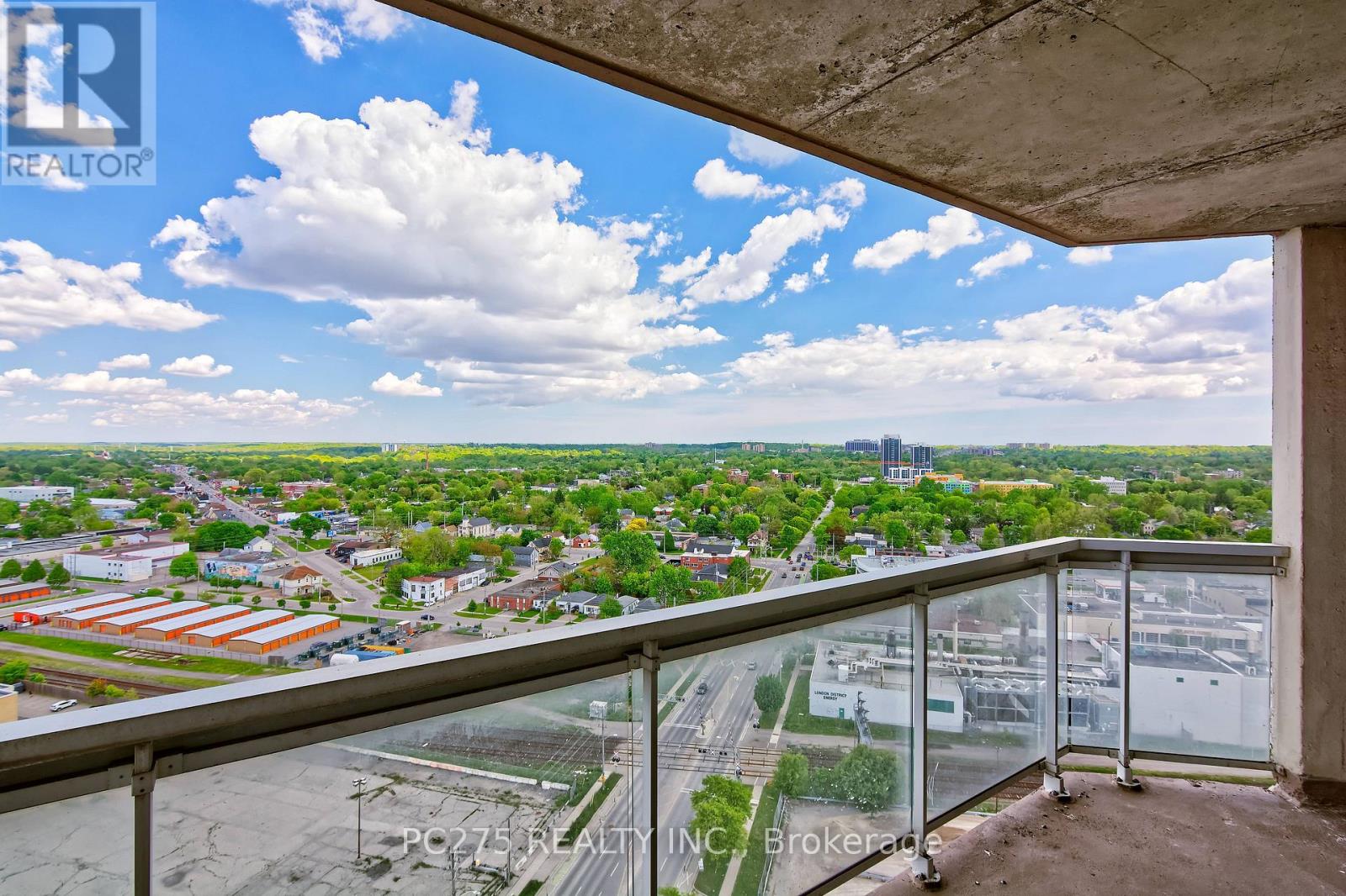 Photo 20 of 24 for 2305 - 323 Colborne Street