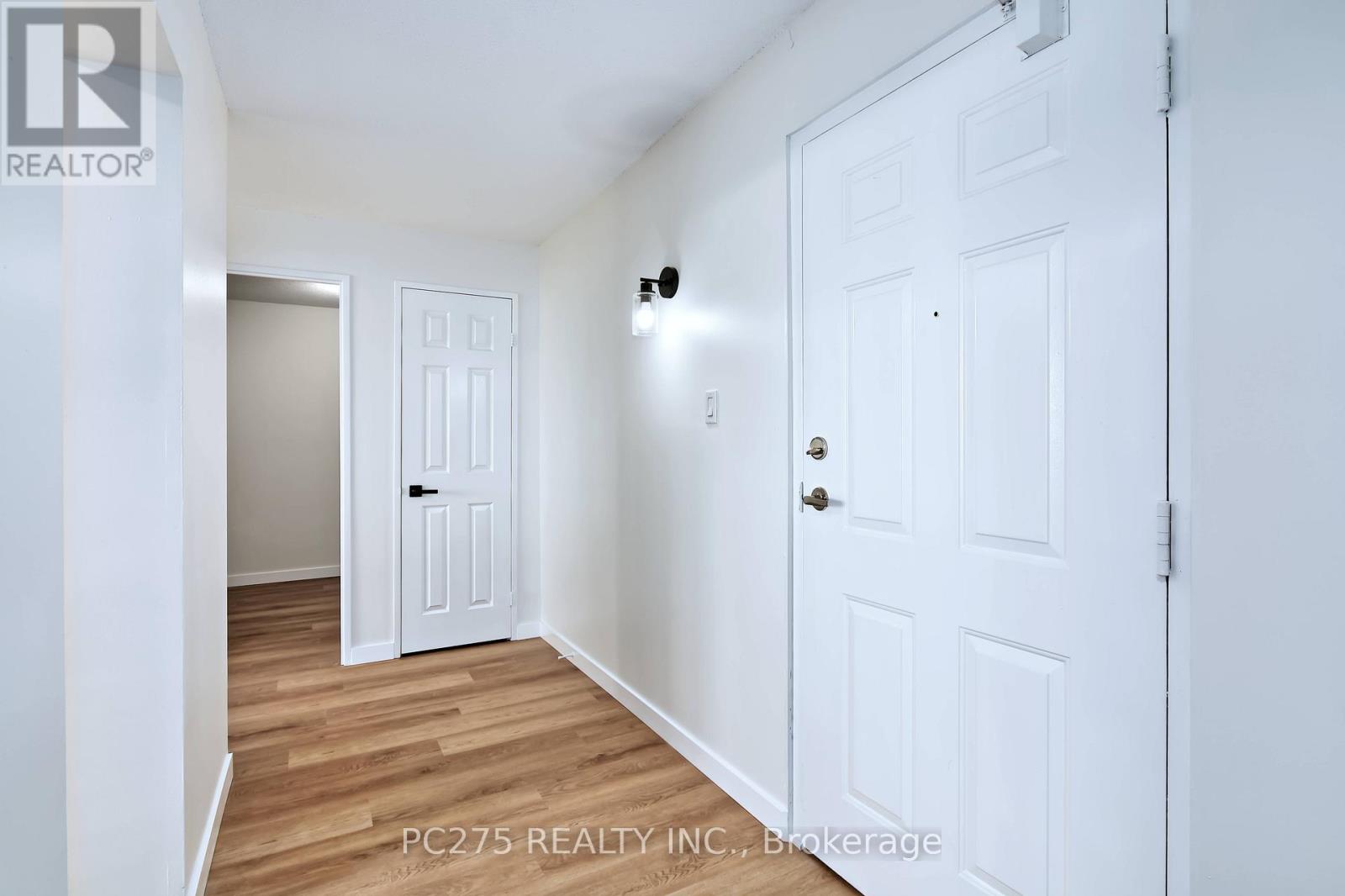Photo 6 of 24 for 2305 - 323 Colborne Street