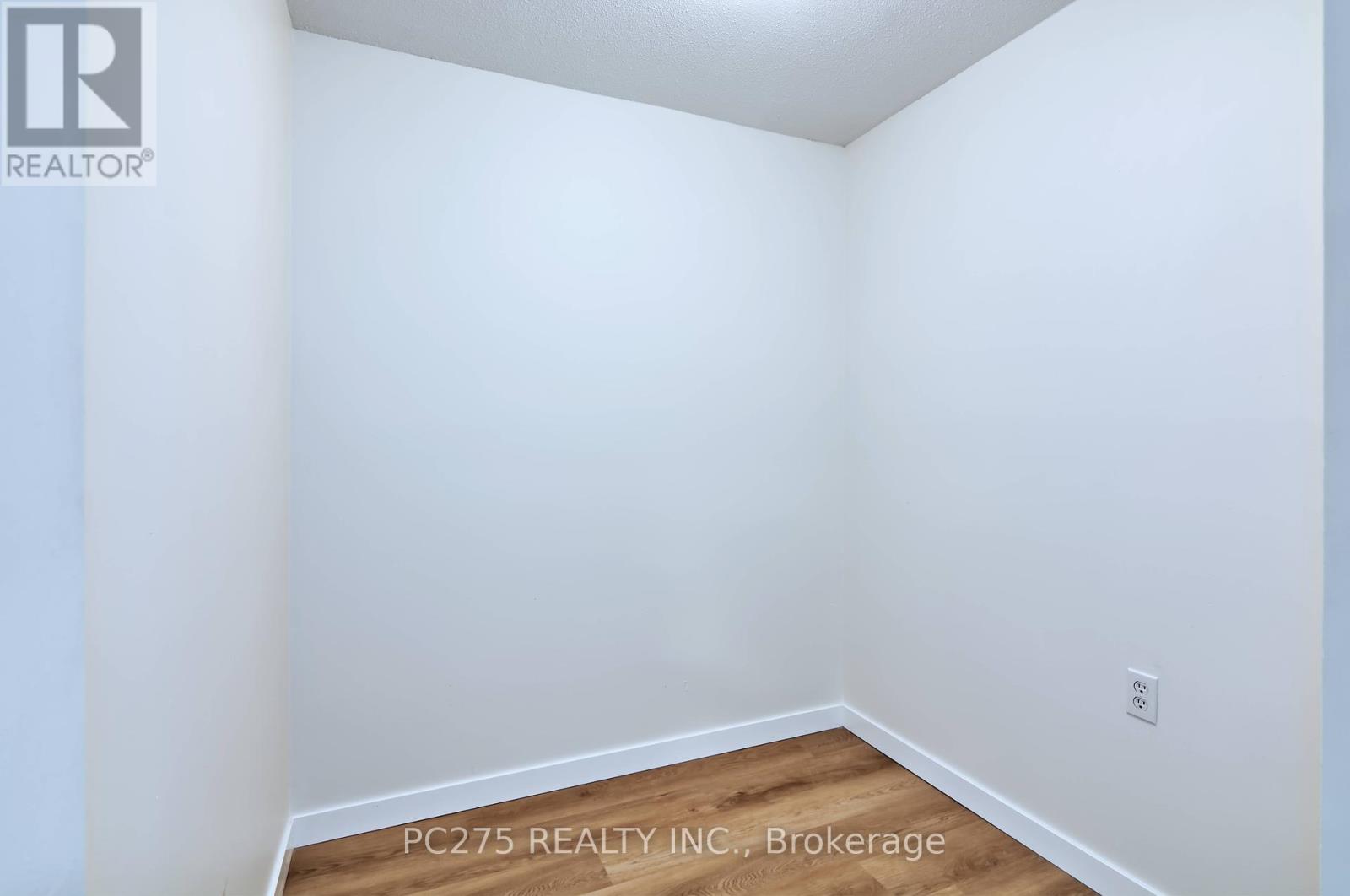 2305 - 323 Colborne Street, London East, Ontario  N6B 3N8 - Photo 14 - X12177120