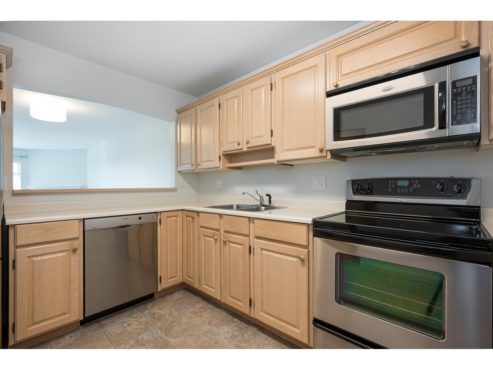 308 1220 Fir Street, White Rock, British Columbia  V4B 4B1 - Photo 19 - R3008601