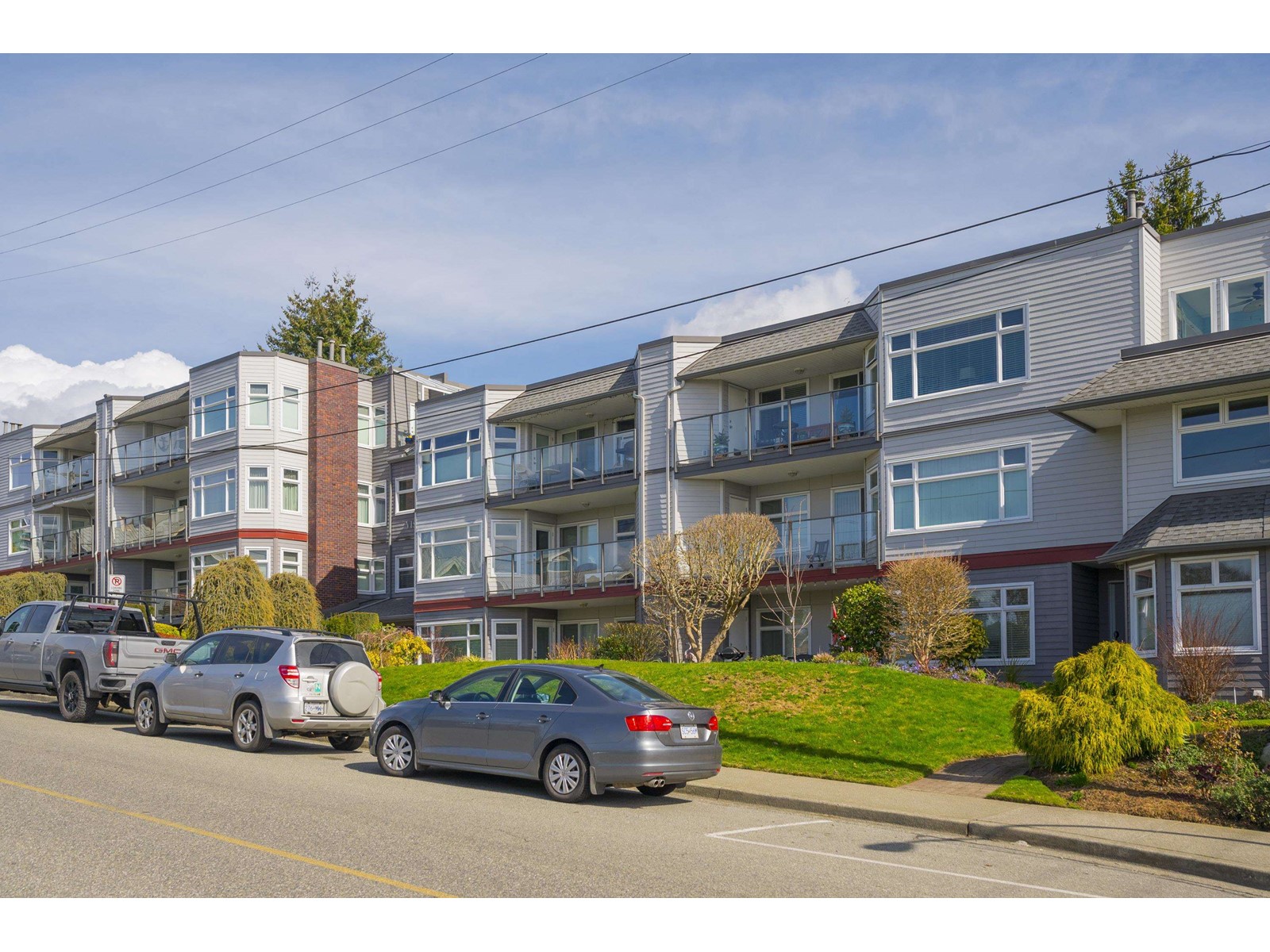 308 1220 Fir Street, White Rock, British Columbia  V4B 4B1 - Photo 3 - R3008601